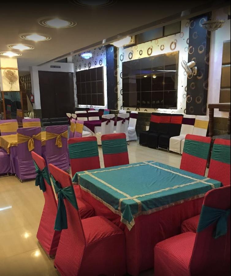 Hotel Invitation Inn ファリーダーバード エクステリア 写真